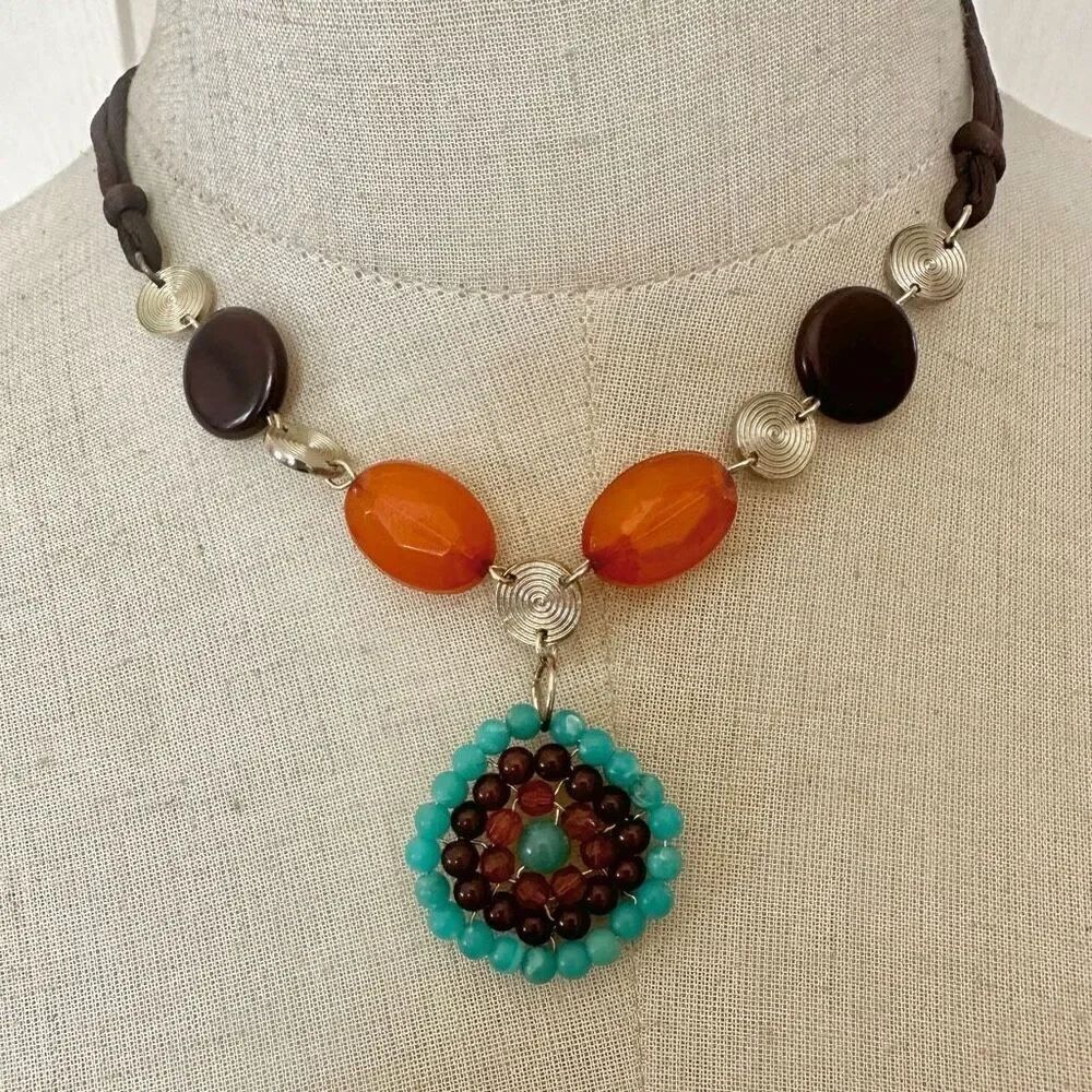 Jennifer Lopez Blue and Orange beaded necklace on cord